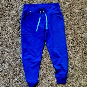 Figs medium petite joggers! Never worn.